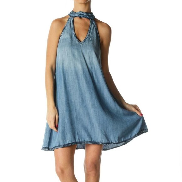 cloth & stone Dresses & Skirts - cloth & stone Blue Mock Neck Sleeveless Chambray Shift Dress